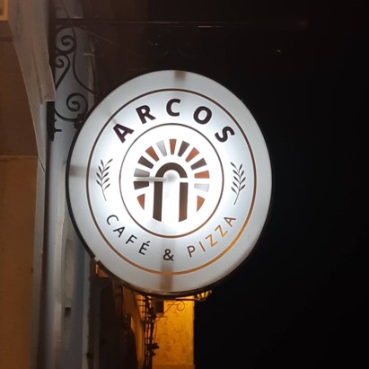 Arcos Café & Pizza